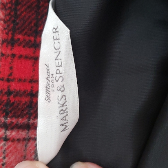 Marks & Spencer cream and red wool mini skirt - Picture 2 of 7